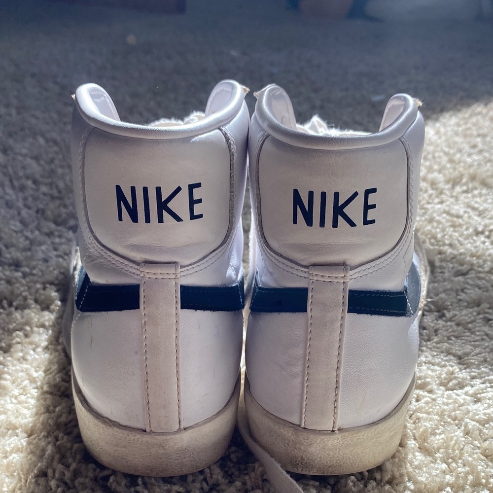 Men’s Nike Blazers - Picture 3 of 8